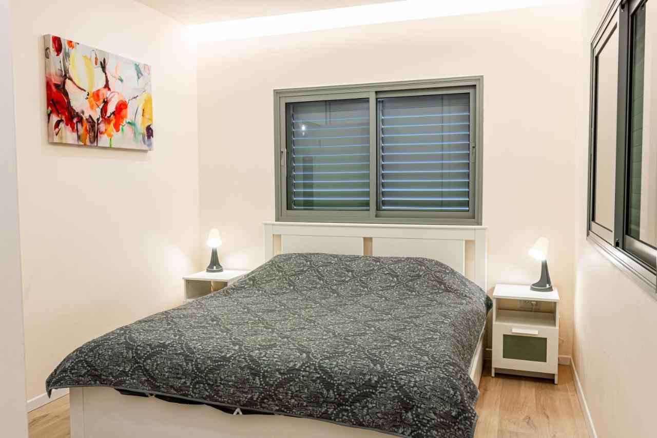 City Center Family Relax Apartment Нетания Экстерьер фото