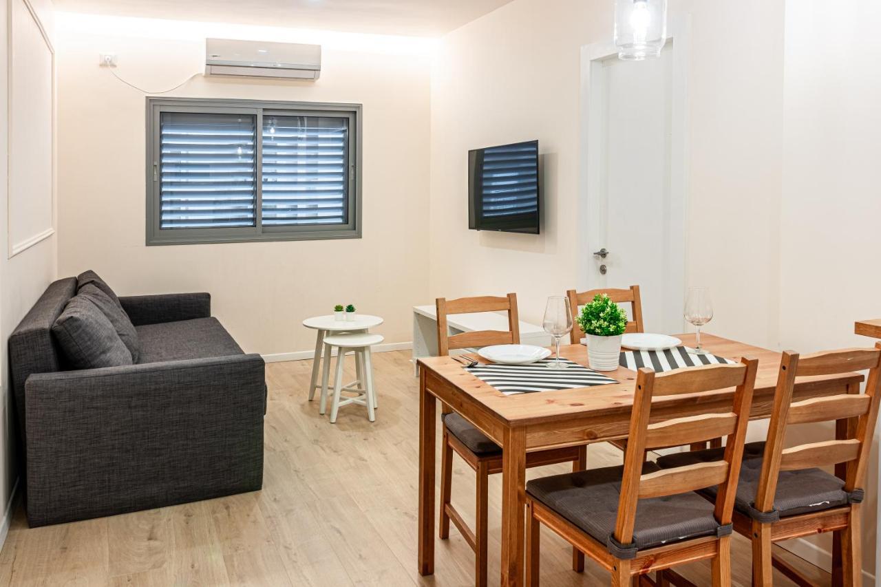 City Center Family Relax Apartment Нетания Экстерьер фото