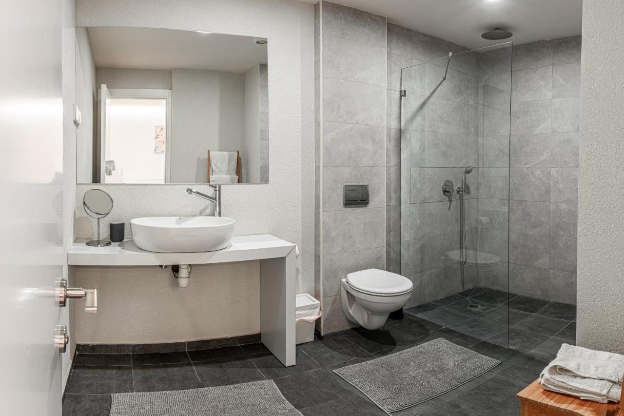 City Center Family Relax Apartment Нетания Экстерьер фото